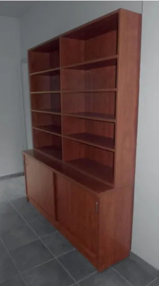 Sideboard mit Aufsatzregal