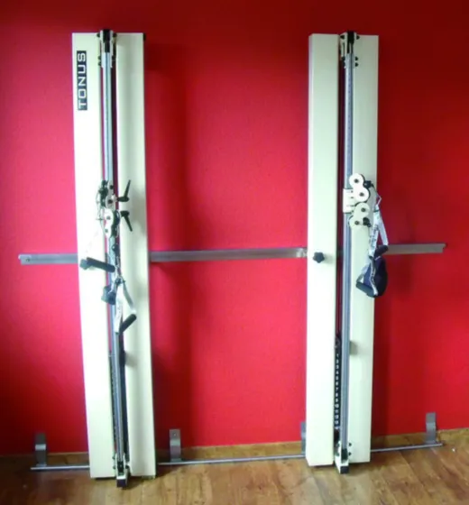 Universal- Zugapparat (doppelt) auf 2 m Wandschiene verschiebbar