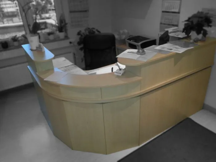 Empfangstheke Wangensystem Physiotherapie